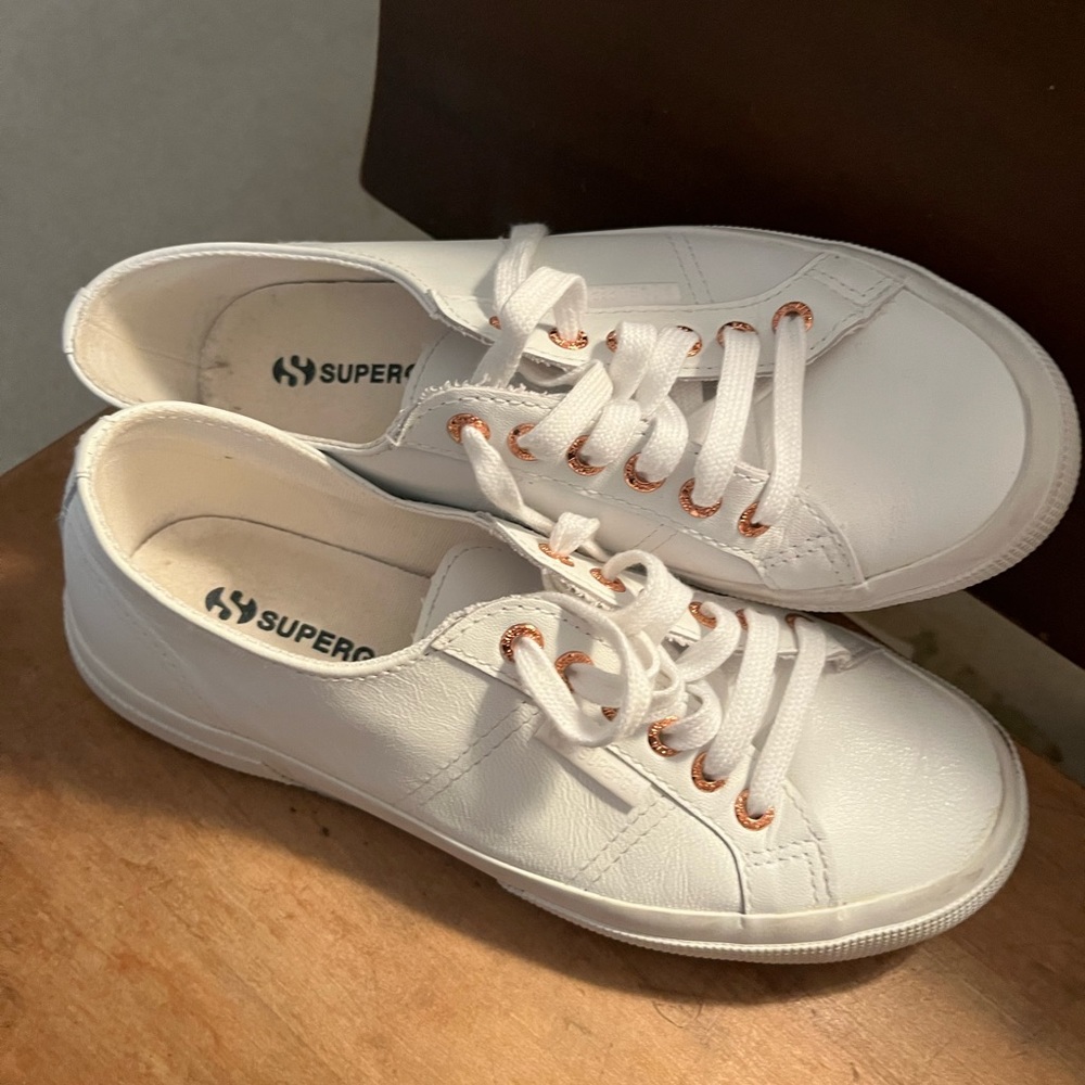 Superga white leather athletic shoes size 39